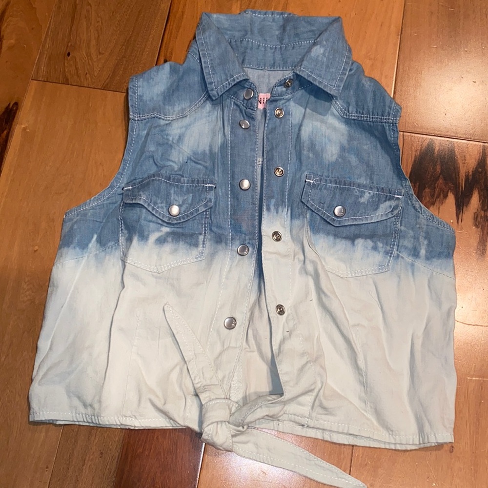 LIKE NEW~SO NIKKI FAUX DENIM TIE UP TOP ~ GIRLS XL